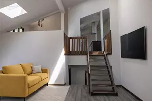 4053 Spalding Hollow, Peachtree Corners, GA 30092 - Photo 4