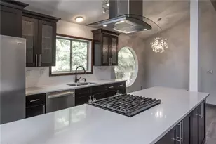 4053 Spalding Hollow, Peachtree Corners, GA 30092 - Photo 10