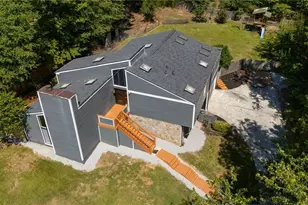 4053 Spalding Hollow, Peachtree Corners, GA 30092 - Photo 2