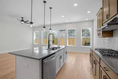 1931 Redfield Drive NE #16, Marietta, GA 30066 - Photo 6