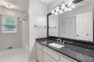 1904 Britt Dr, Snellville, GA 30078 - Photo 32