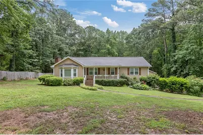 1904 Britt Drive, Snellville, GA 30078 - Photo 2