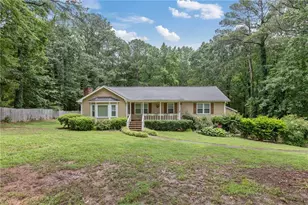 1904 Britt Dr, Snellville, GA 30078 - Photo 2