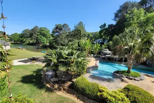 1679 Rangewood Dr SW, Lilburn, GA 30047 - Photo 2