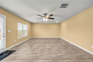 205 Twin Lakes Dr, Covington, GA 30016 - Photo 10