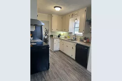 121 Westchester Drive, Barnesville, GA 30204 - Photo 10
