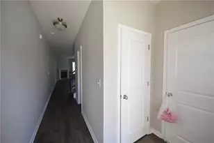 4722 Beacon Ridge Ln, Flowery Branch, GA 30542 - Photo 4