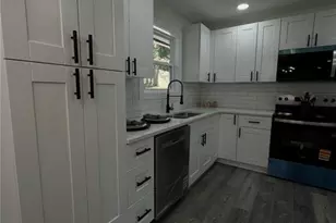 3326 Moravia Dr, Lithonia, GA 30038 - Photo 4