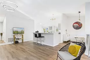 4060 Brooks Bridge Crossing, Johns Creek, GA 30022 - Photo 10