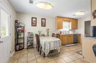 1729 Brandi Ln, Loganville, GA 30052 - Photo 4