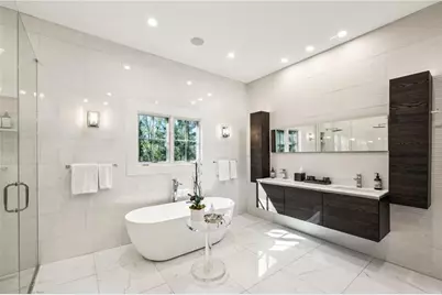 105 Kingston Manor, Atlanta, GA 30342 - Photo 38