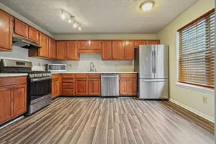 6617 Meadow Green Cir, Peachtree Corners, GA 30092 - Photo 4