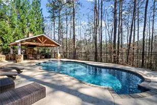 108 Waters Edge Dr, Woodstock, GA 30188 - Photo 2