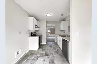 206 Sport Way, Griffin, GA 30223 - Photo 2