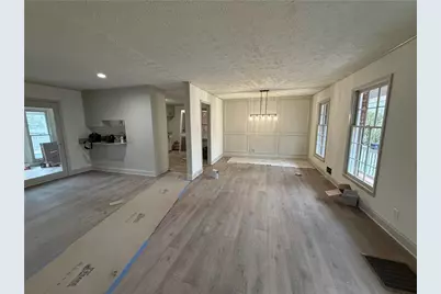 421 N 5th Avenue, Winder, GA 30680 - Photo 2