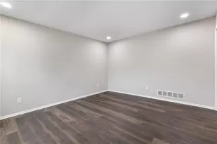 336 Black Oak Ct, Lawrenceville, GA 30046 - Photo 6