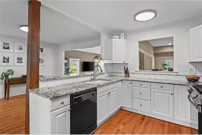 951 Magnolia Drive SE, Smyrna, GA 30082 - Photo 6