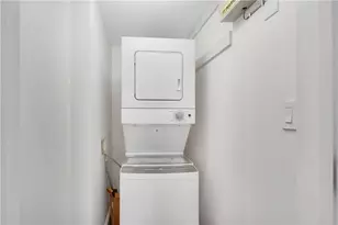 25 Sheridan Dr NE, Atlanta, GA 30305 - Photo 16