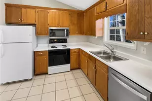 4150 Pine View Dr, Gillsville, GA 30543 - Photo 2