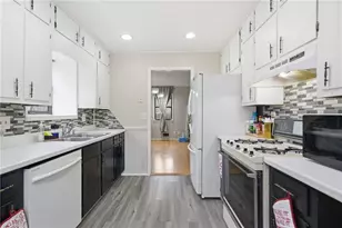 667 Cora Ct NW, Lilburn, GA 30047 - Photo 10