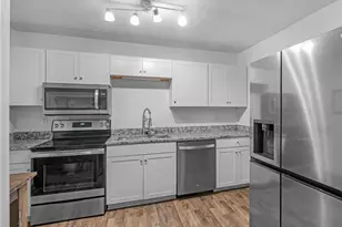 3790 Sweetbriar Cir, Lithia Springs, GA 30122 - Photo 8