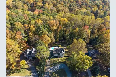 10905 Shallowford Road, Roswell, GA 30075 - Photo 2