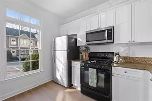 1270 Harris Commons Pl, Roswell, GA 30076 - Photo 8