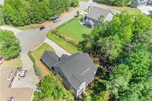 2091 Cleveland Ct, Jefferson, GA 30549 - Photo 4