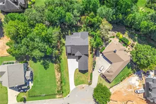 2091 Cleveland Ct, Jefferson, GA 30549 - Photo 2