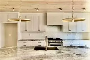 676 Hank Aaron Dr SE, Atlanta, GA 30315 - Photo 14