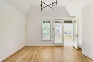 676 Hank Aaron Dr SE, Atlanta, GA 30315 - Photo 26