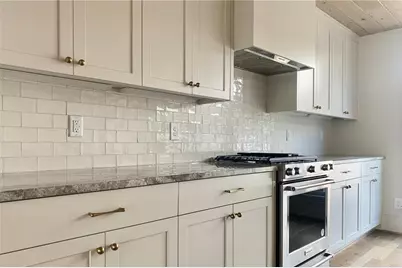 676 Hank Aaron Drive SE, Atlanta, GA 30315 - Photo 10