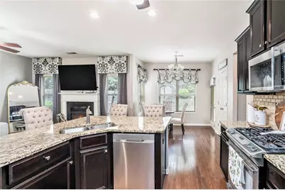 230 Haleys Court, Woodstock, GA 30188 - Photo 10