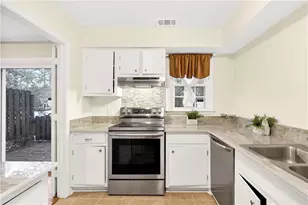 2761 Farmstead Road SE, Smyrna, GA 30080 - Photo 4