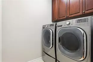 310 Lauren Ln, Woodstock, GA 30188 - Photo 16