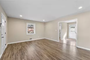 3645 Larkspur Terrace, Decatur, GA 30032 - Photo 8