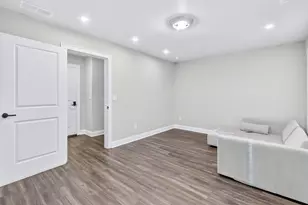 7942 Laurel Crest Dr, Johns Creek, GA 30024 - Photo 12