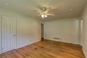 2577 Graywall St, East Point, GA 30344 - Photo 2