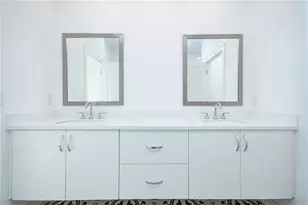 1050 Stacks Ave SE, Atlanta, GA 30315 - Photo 10