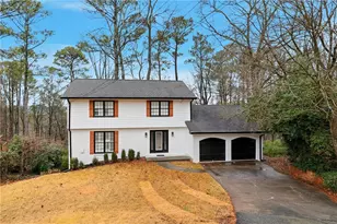 2958 Applewood Ct NE, Atlanta, GA 30345 - Photo 2