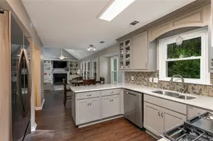 1202 Shallowford Trace Ct, Woodstock, GA 30189 - Photo 12