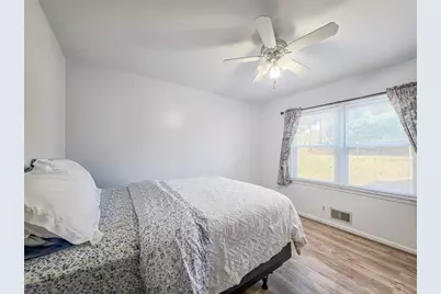 3944 Thornhill Drive SW, Lilburn, GA 30047 - Photo 22