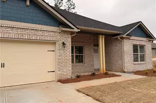 150 Magnolia Villas Dr, Cornelia, GA 30531 - Photo 4