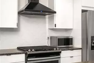 1560 New St NE, Atlanta, GA 30307 - Photo 14