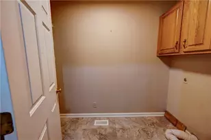 197 Saddlebrook Dr SE, Calhoun, GA 30701 - Photo 14