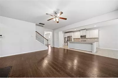 425 Lance View Lane, Lawrenceville, GA 30045 - Photo 8