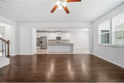 425 Lance View Lane, Lawrenceville, GA 30045 - Photo 10