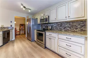 403 Mill Pond Rd, Roswell, GA 30076 - Photo 14