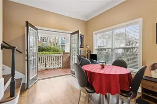 279 Carlyle Park Dr, Atlanta, GA 30307 - Photo 6