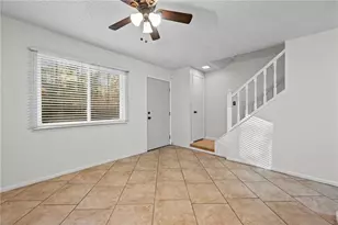 579 Northridge Crossing Dr, Atlanta, GA 30350 - Photo 4